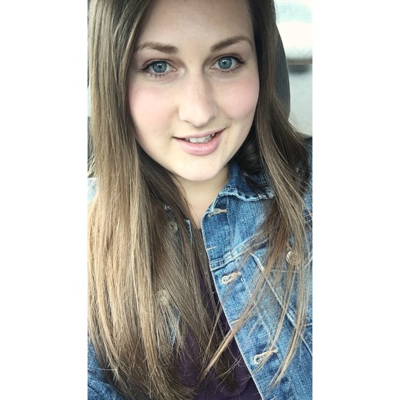 Meet the Posher Other - Meet your Posher, Alicia